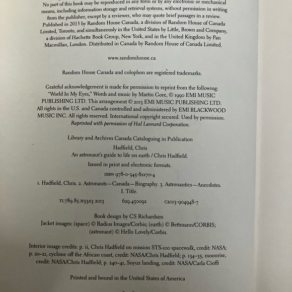 Books: Chris Hadfield’s “The Apollo Murders” and “An astronaut’s guide to life” - Picture 7 of 11